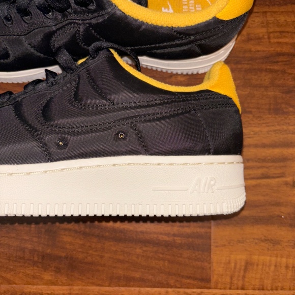 NEW NIKE AIR FORCE 1 - Picture 4 of 11